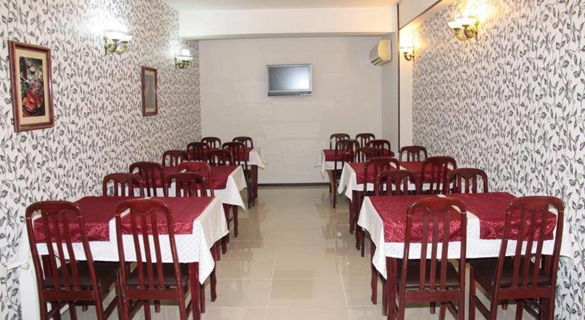 Avand Hotel Bakú Exterior foto